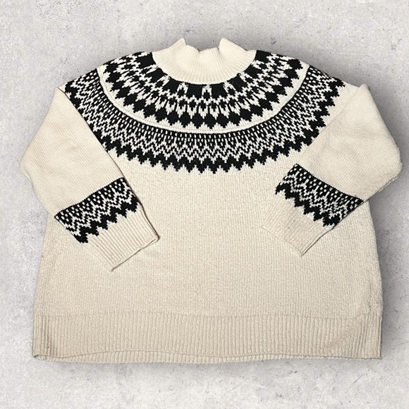 Old Navy Sweater - Picture 2 of 4